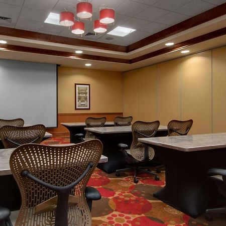 Hilton Garden Inn Milwaukee Airport İş olanakları fotoğraf