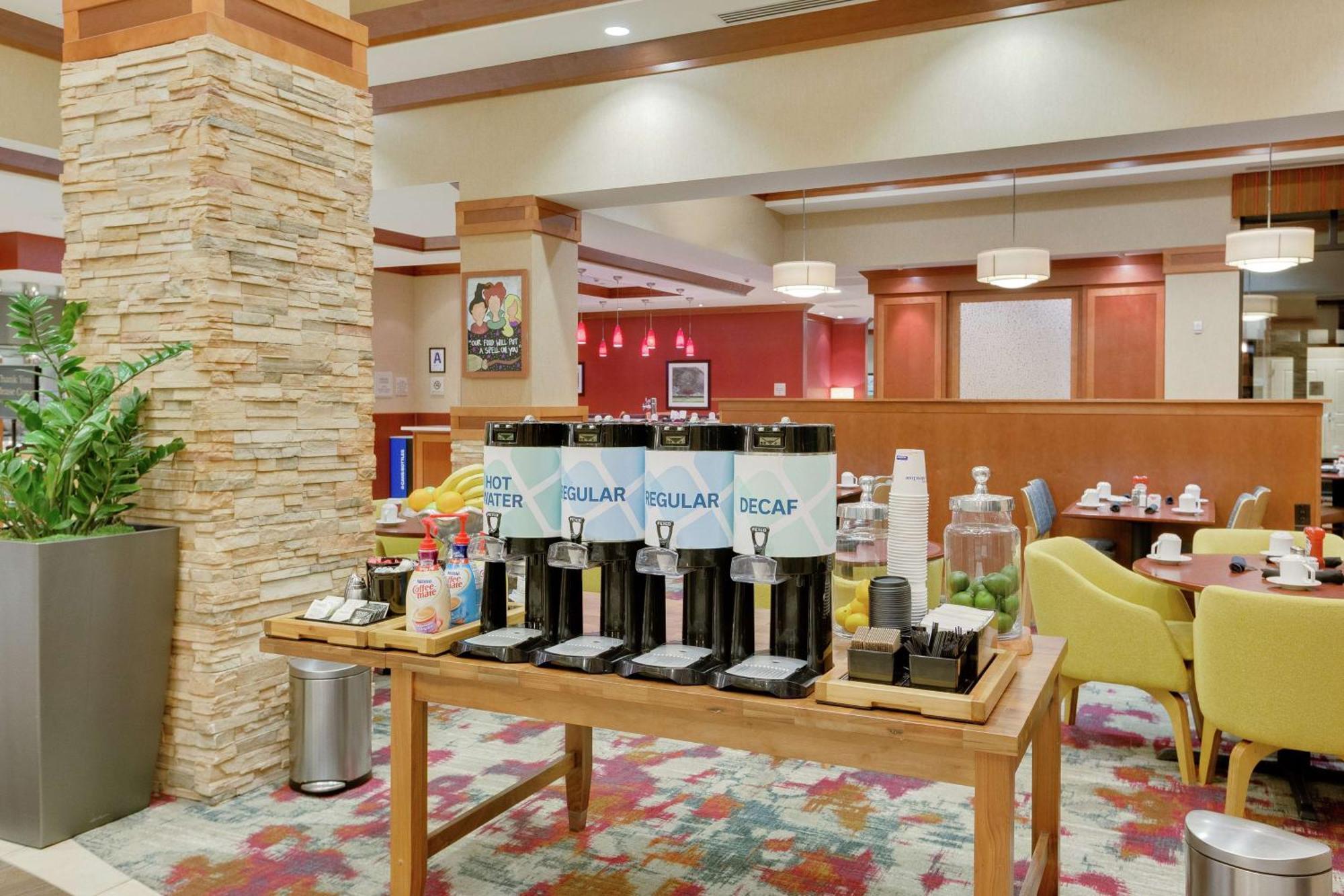 Hilton Garden Inn Milwaukee Airport Dış mekan fotoğraf
