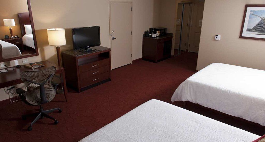 Hilton Garden Inn Milwaukee Airport Dış mekan fotoğraf
