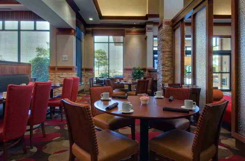 Hilton Garden Inn Milwaukee Airport Restoran fotoğraf